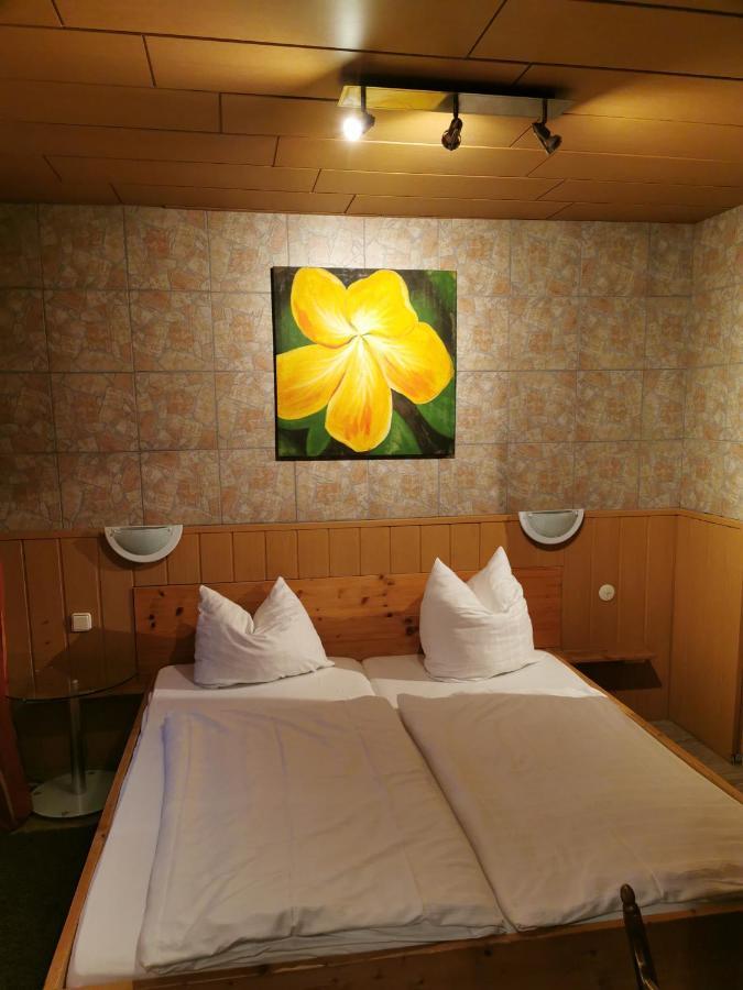 See Lord Hotel Кайзерслаутерн Экстерьер фото