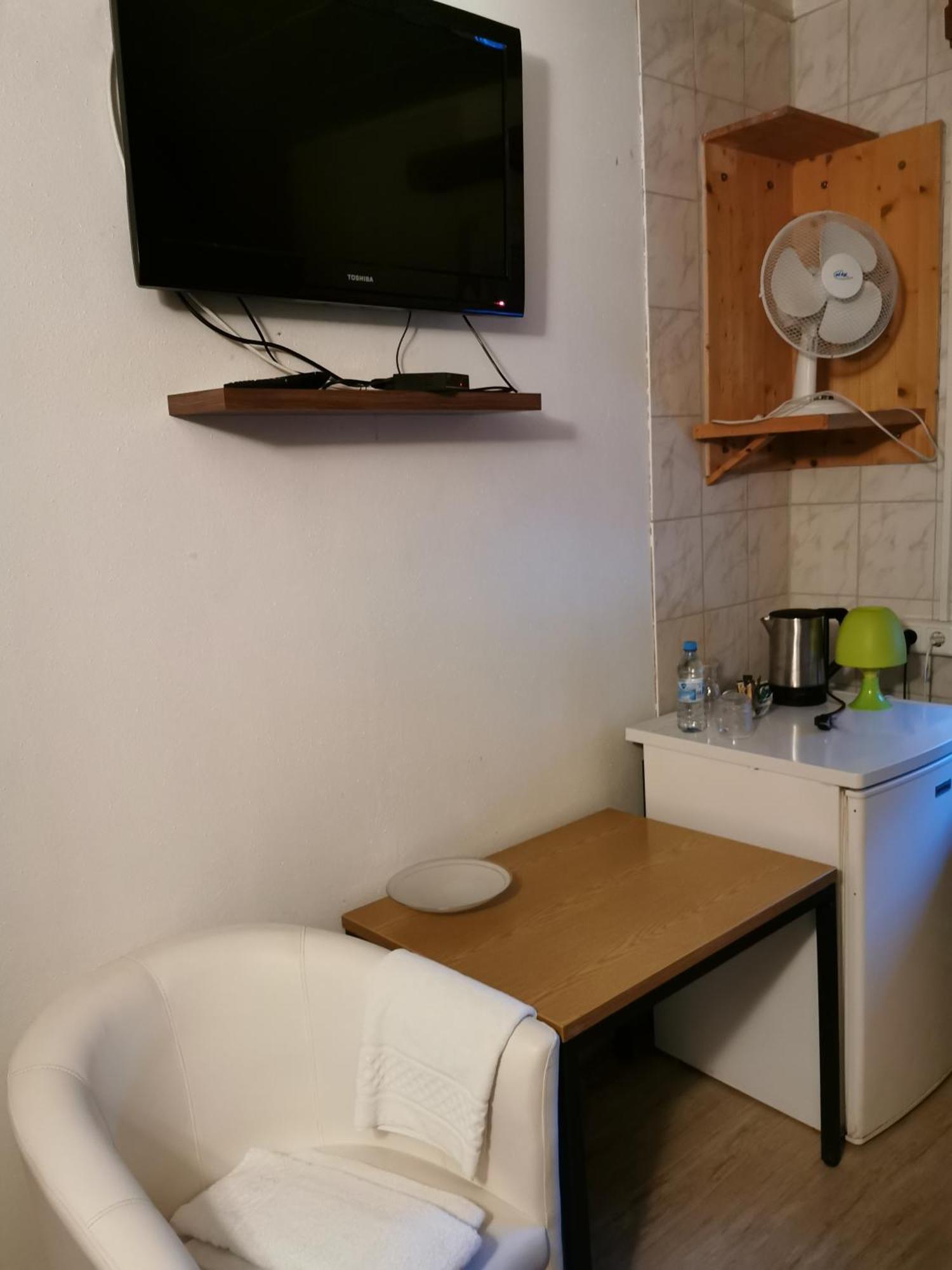 See Lord Hotel Кайзерслаутерн Номер фото