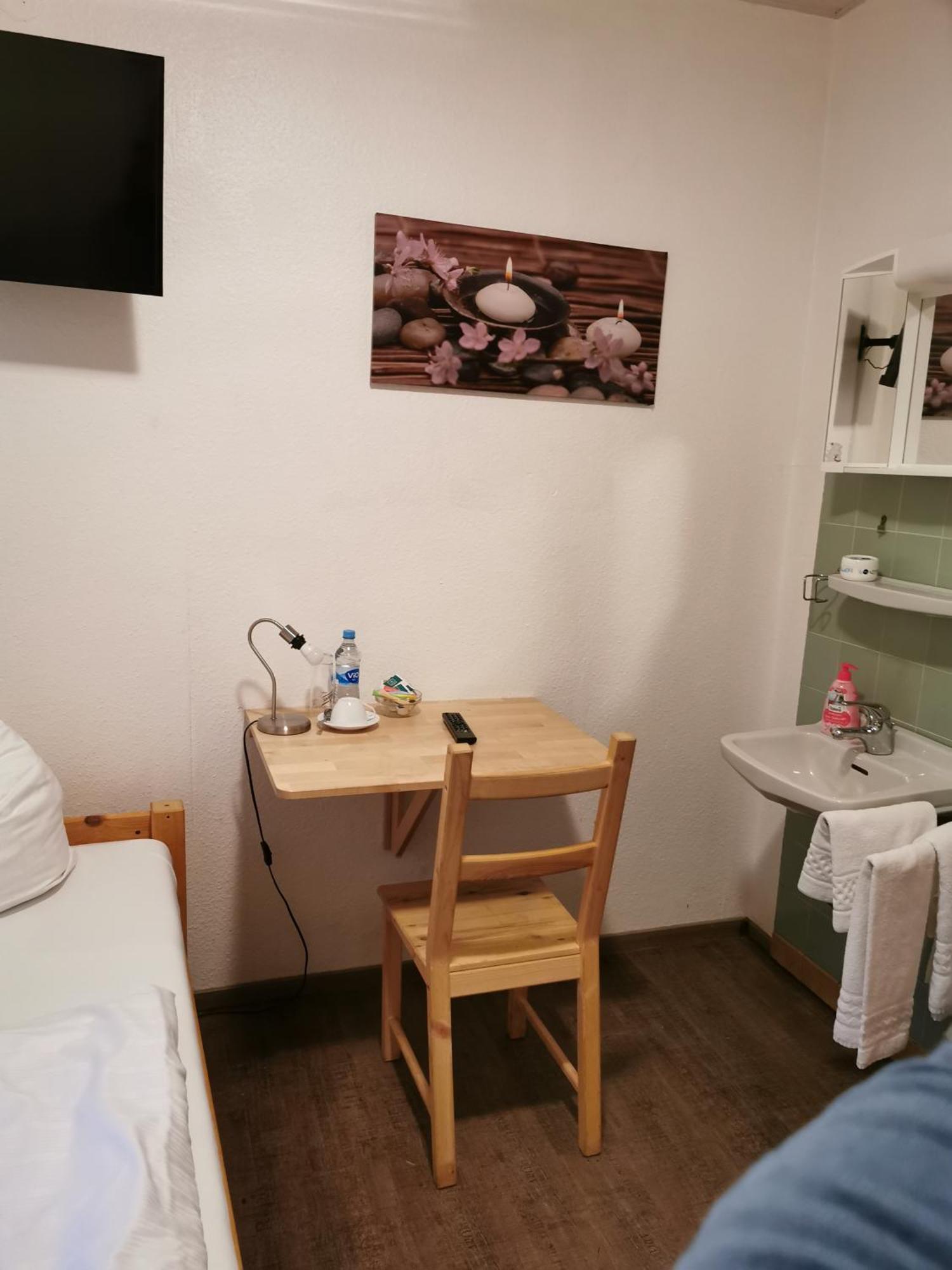 See Lord Hotel Кайзерслаутерн Номер фото